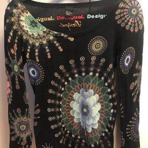 🌸💚Desigual Sweater🌸💚